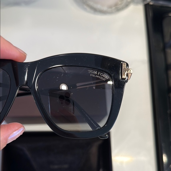 Tom Ford Black Luxury Sunglasses Classic Design main image 2